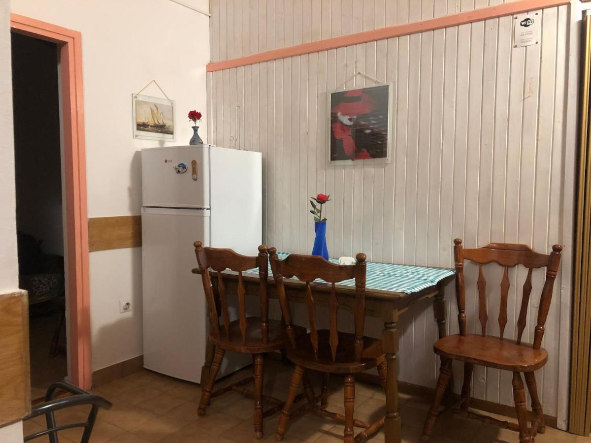 Nar Apartment Mrljane Bagian luar foto