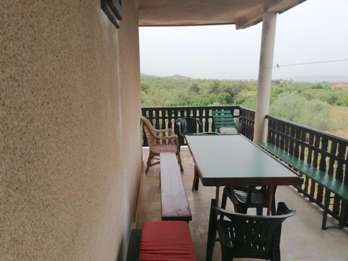 Nar Apartment Mrljane Bagian luar foto