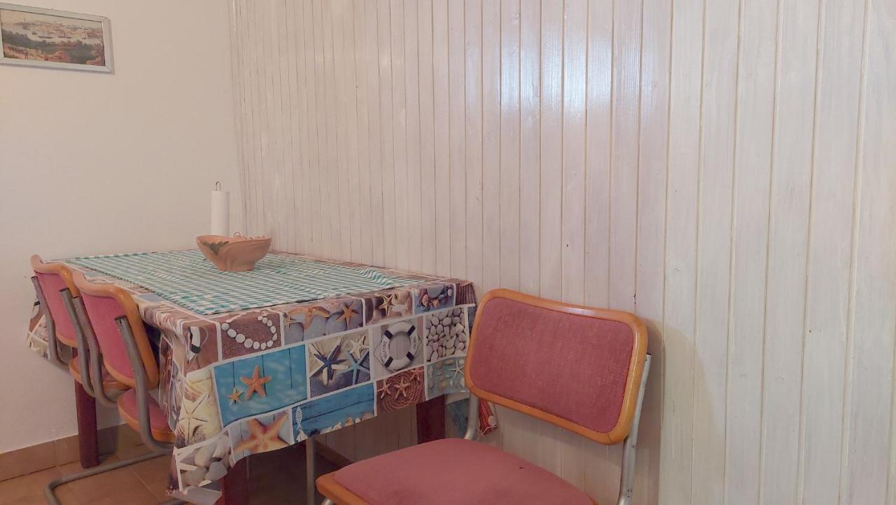 Nar Apartment Mrljane Bagian luar foto
