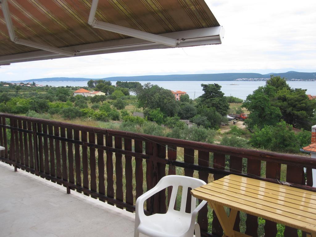 Nar Apartment Mrljane Bagian luar foto